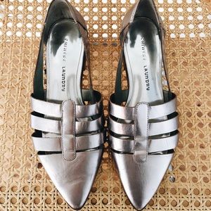 Chinese Laundry Pointed Metallic Flats